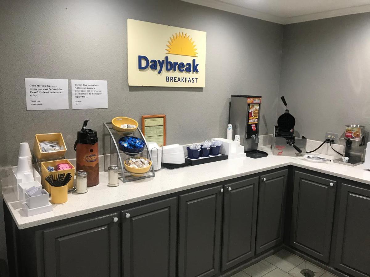 Days Inn & Suites By Wyndham Collierville Germantown Area Bagian luar foto