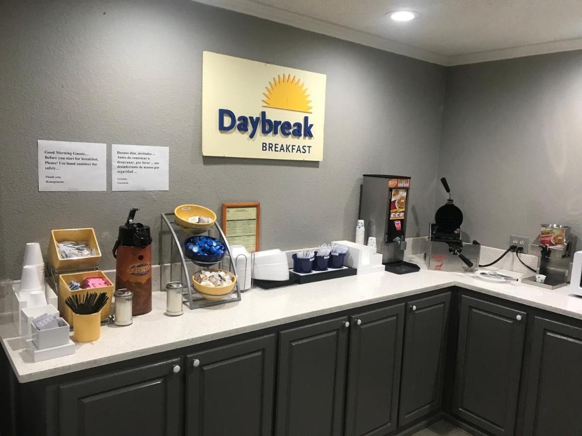 Days Inn & Suites By Wyndham Collierville Germantown Area Bagian luar foto