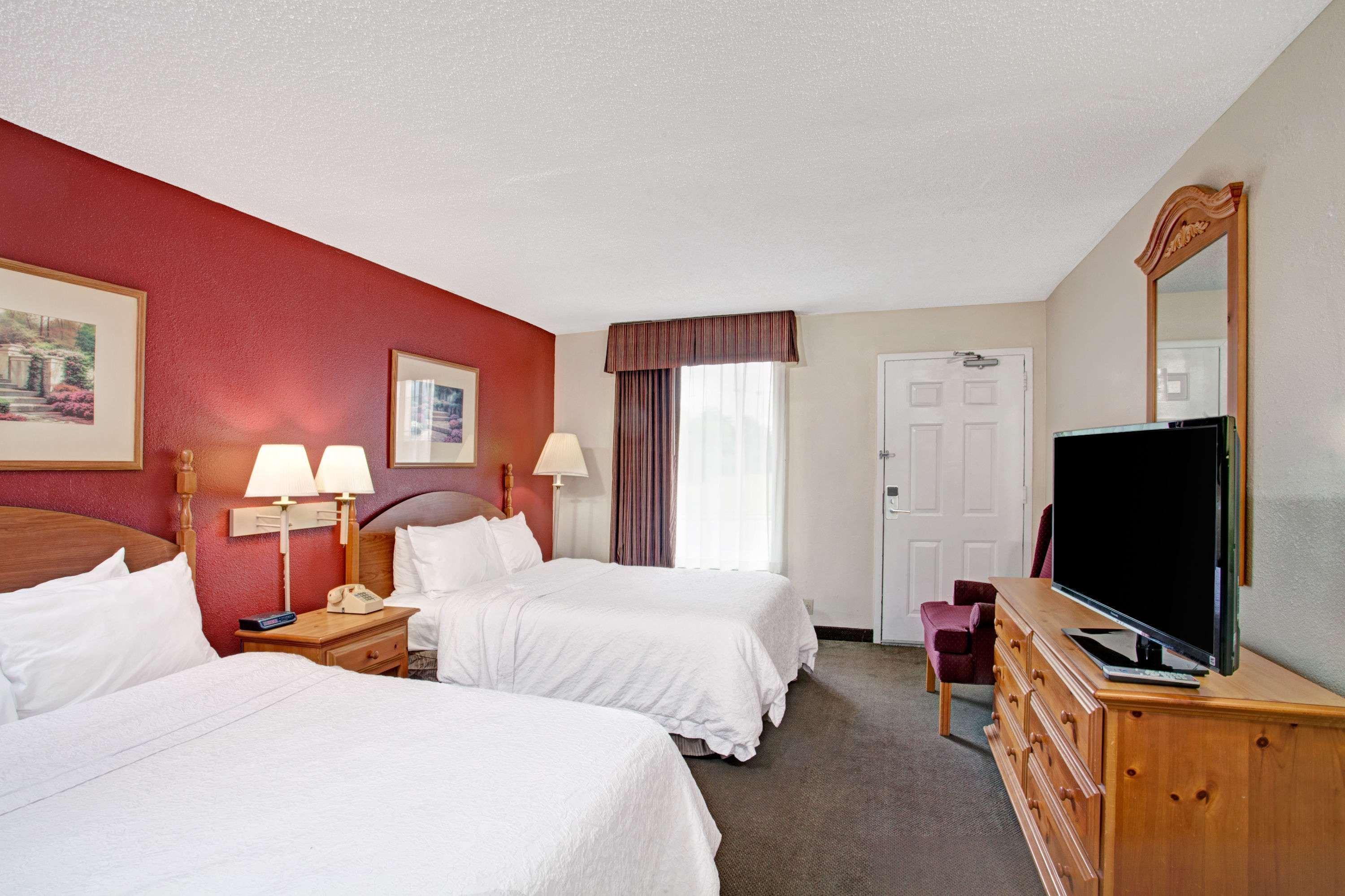 Days Inn & Suites By Wyndham Collierville Germantown Area Bagian luar foto