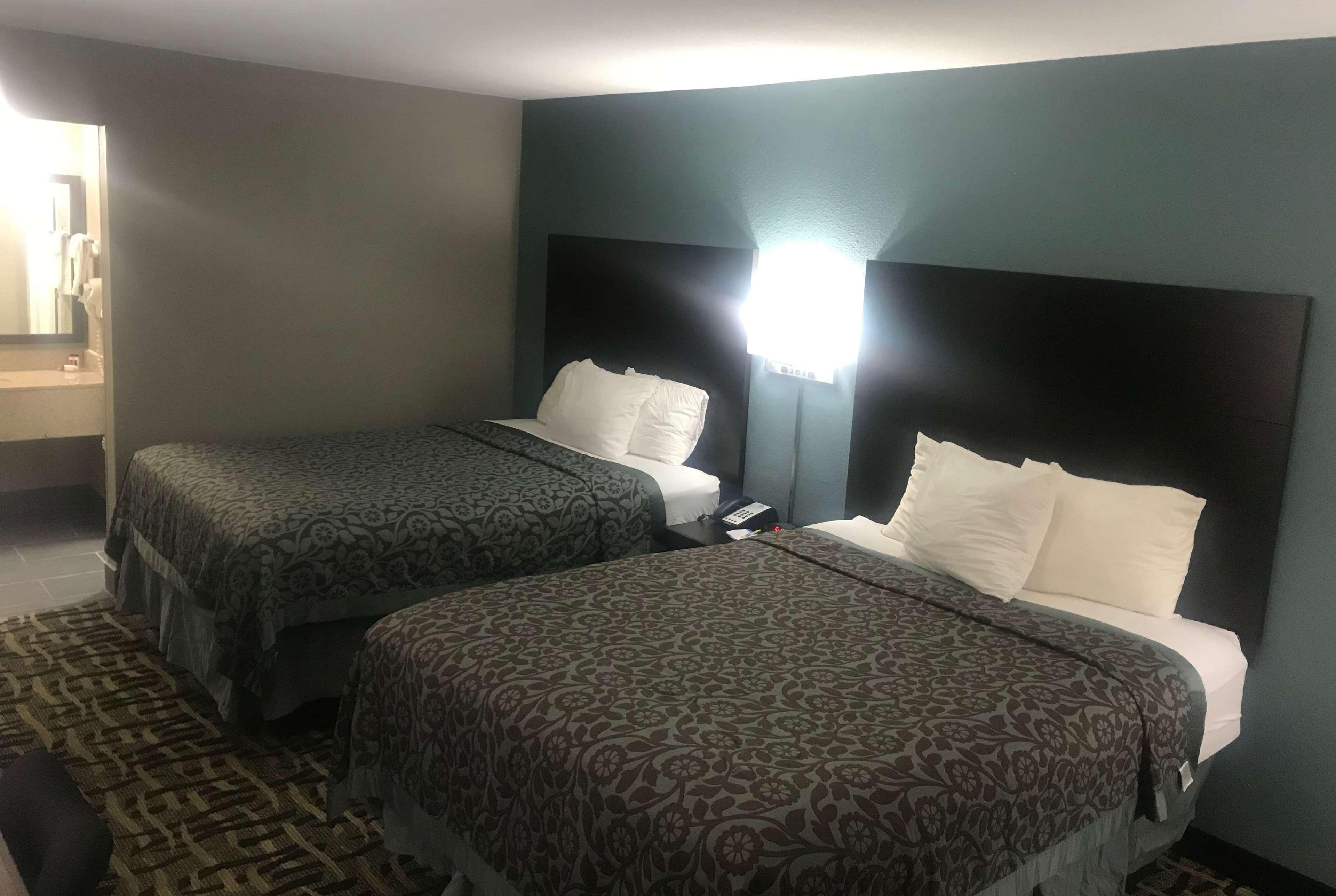 Days Inn & Suites By Wyndham Collierville Germantown Area Bagian luar foto