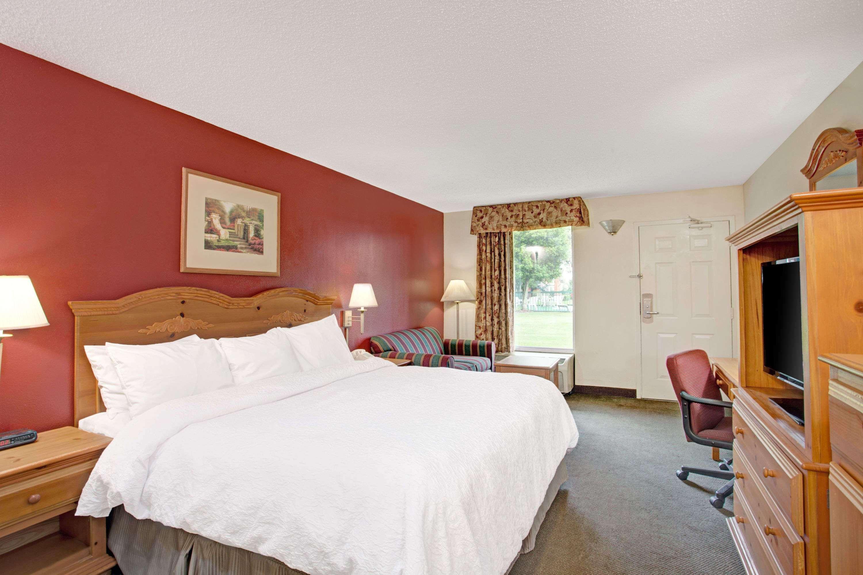 Days Inn & Suites By Wyndham Collierville Germantown Area Bagian luar foto